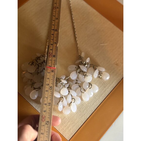 vintage Natasha White Teardrop Cluster Statement Necklace By Natasha Gold-Tone C - Picture 10 of 15